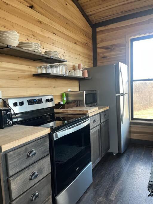Bourbon Barrel Cottages #2 Of 5 On Kentucky Trail Lawrenceburg エクステリア 写真