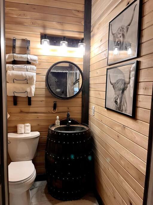 Bourbon Barrel Cottages #2 Of 5 On Kentucky Trail Lawrenceburg エクステリア 写真