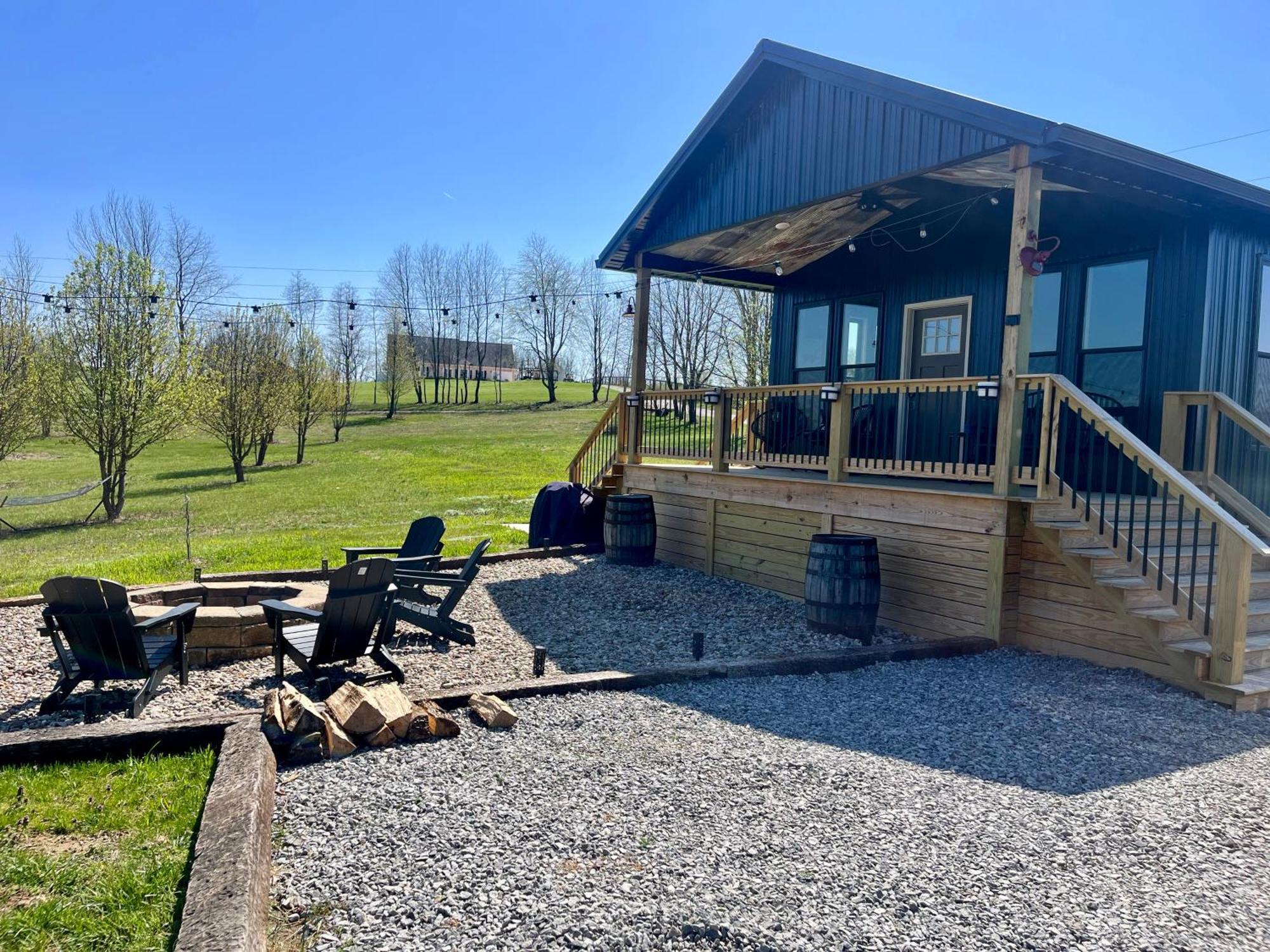 Bourbon Barrel Cottages #2 Of 5 On Kentucky Trail Lawrenceburg エクステリア 写真