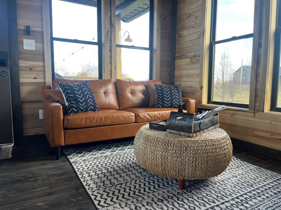 Bourbon Barrel Cottages #2 Of 5 On Kentucky Trail Lawrenceburg エクステリア 写真
